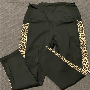 Zyia workout crop pants